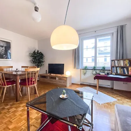 Historische 3raum Zentrumsnah In - Balkon, Tv, Marmorbad, Privatbibliothek Apartamento *
